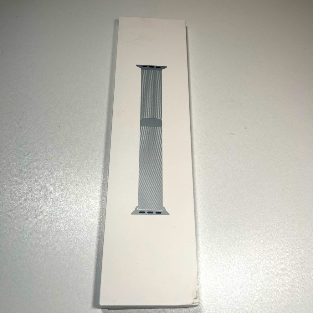**SOLD** Apple | Watch Strap 44mm S/S Milanese